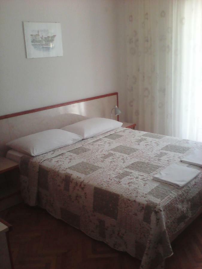 Apartmani Ivona Podgora Ngoại thất bức ảnh